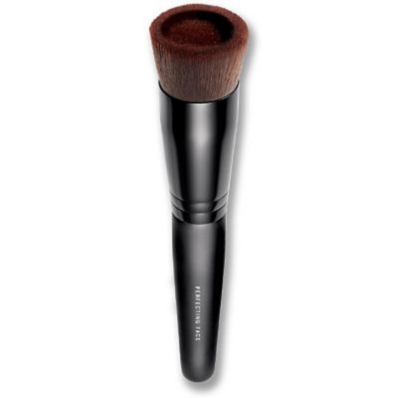 Bare Minerals Other - Bare Minerals Perfecting Face Brush